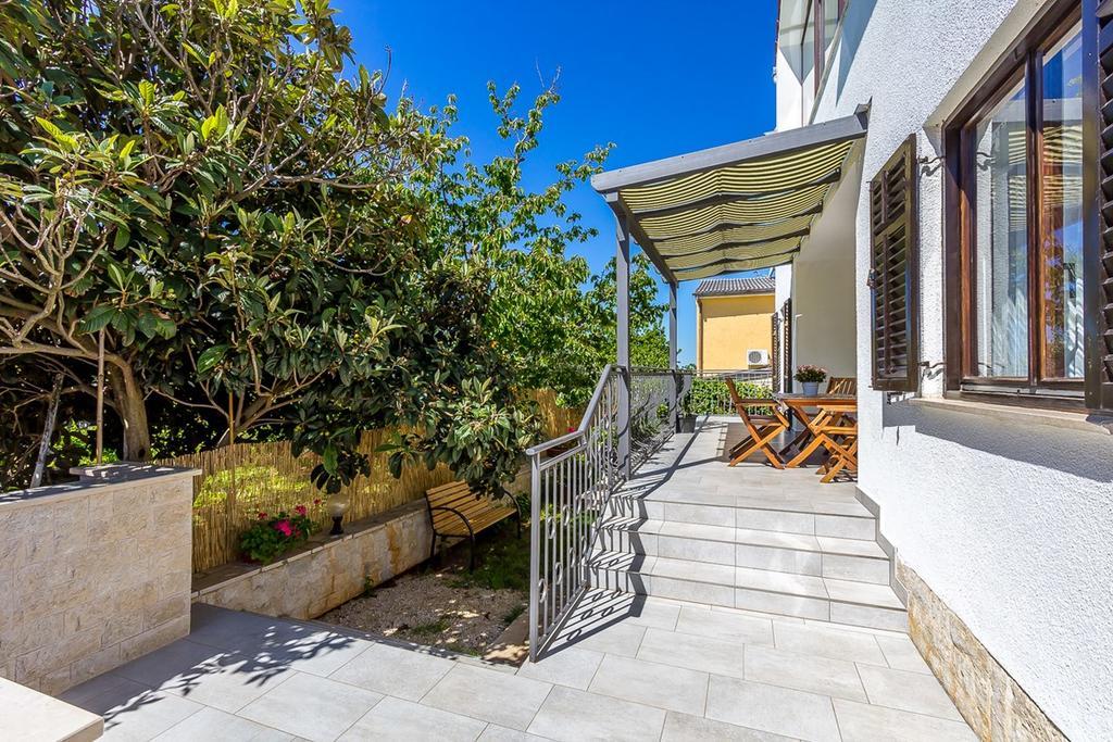 Apartment Viviana Pula Exterior photo